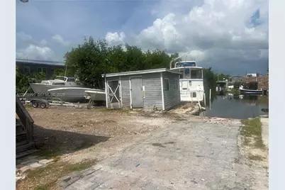 24931 Overseas Hwy, Lower Sugarloaf Key, FL 33042 - Photo 21