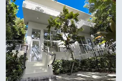 928 Pennsylvania Ave #1, Miami Beach, FL 33139 - Photo 1