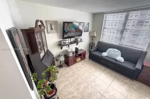 251 174th St, Sunny Isles Beach, FL 33160 - Photo 13