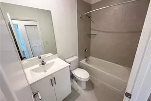 967 NE 211th St, Miami, FL 33179 - Photo 13