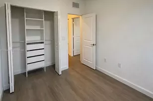 967 NE 211th St, Miami, FL 33179 - Photo 15