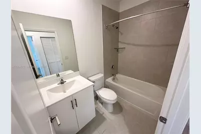 967 NE 211th St, Miami, FL 33179 - Photo 7