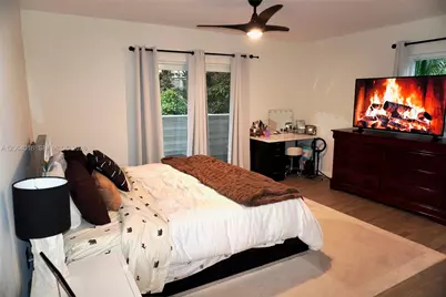 541 NW 98th Ave, Plantation, FL 33324 - Photo 7