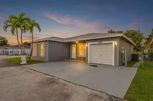 29964 SW 158th Pl, Homestead, FL 33033 - Photo 1