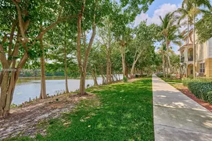3182 N Greenleaf Cir, Boynton Beach, FL 33426 - Photo 19