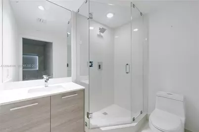650 NE 32nd St #802, Miami, FL 33137 - Photo 19