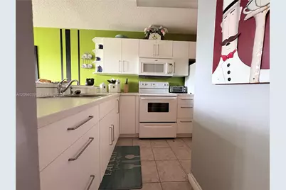 929 Coral Club Dr #929, Coral Springs, FL 33071 - Photo 11