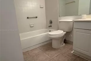 929 Coral Club Dr, Coral Springs, FL 33071 - Photo 7