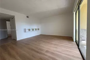 929 Coral Club Dr, Coral Springs, FL 33071 - Photo 9