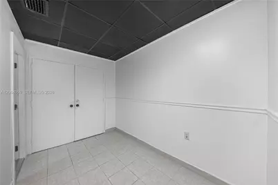 4445 W 16th Ave #600, Hialeah, FL 33012 - Photo 9