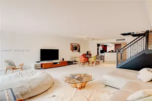 2307 NE 7th St, Hallandale Beach, FL 33009 - Photo 15