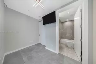 18501 Collins Ave, Sunny Isles Beach, FL 33160 - Photo 23