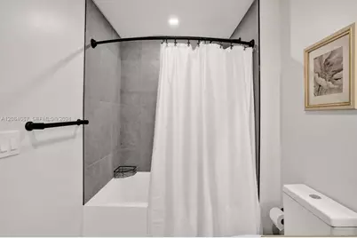 121 NE 5th St #512B, Miami, FL 33132 - Photo 15