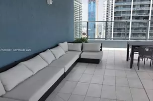121 NE 5th St, Miami, FL 33132 - Photo 57