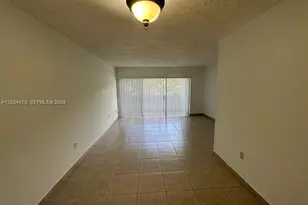 9367 Fontainebleau Blvd, Miami, FL 33172 - Photo 5
