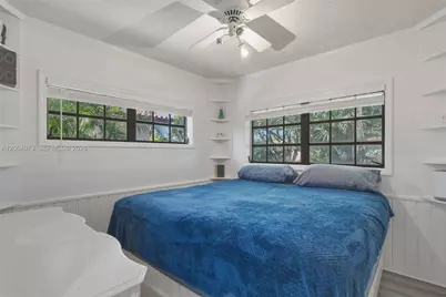11621 NW 58th Pl, Hialeah, FL 33012 - Photo 15
