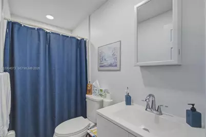 11621 NW 58th Pl, Hialeah, FL 33012 - Photo 11