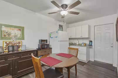 11621 NW 58th Pl, Hialeah, FL 33012 - Photo 13