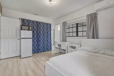 11621 NW 58th Pl, Hialeah, FL 33012 - Photo 11