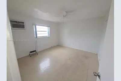 45 E 11th St #15, Hialeah, FL 33010 - Photo 11