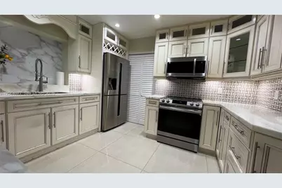 6550 SW 8th St, Pembroke Pines, FL 33023 - Photo 19