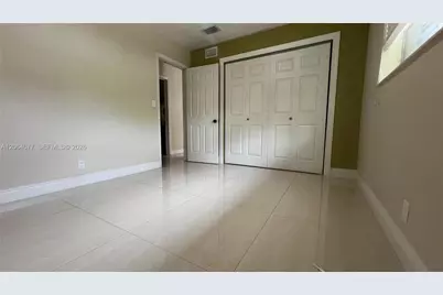 6550 SW 8th St, Pembroke Pines, FL 33023 - Photo 7
