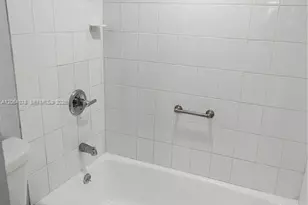 9405 SW 76th St, Miami, FL 33173 - Photo 21