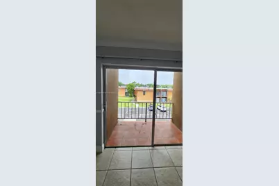 9405 SW 76th St #Y32, Miami, FL 33173 - Photo 9