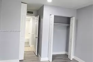 9405 SW 76th St, Miami, FL 33173 - Photo 15