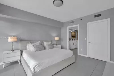 485 Brickell Ave #2103, Miami, FL 33131 - Photo 15