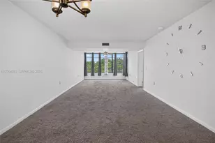 1713 Whitehall Dr, Davie, FL 33324 - Photo 7