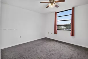 1713 Whitehall Dr, Davie, FL 33324 - Photo 21