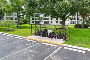 1713 Whitehall Dr, Davie, FL 33324 - Photo 43
