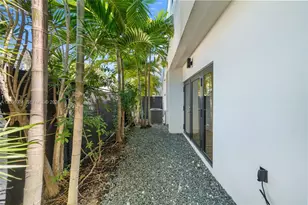 11 NE 51st St, Miami, FL 33137 - Photo 23