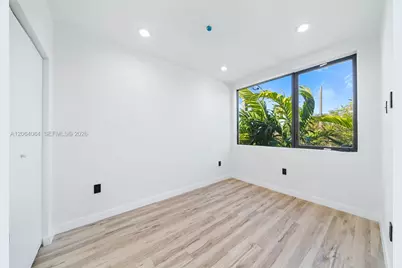 11 NE 51 St #B, Miami, FL 33137 - Photo 17