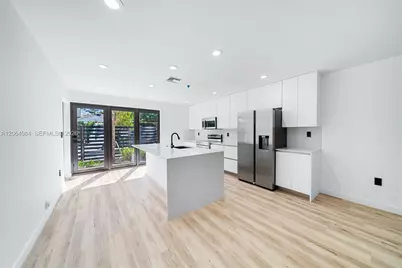 11 NE 51 St #B, Miami, FL 33137 - Photo 5