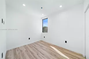 11 NE 51st St, Miami, FL 33137 - Photo 15