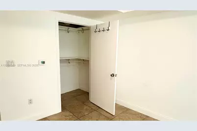 1750 N Bayshore Dr #2607, Miami, FL 33132 - Photo 11