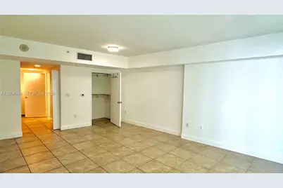1750 N Bayshore Dr #2607, Miami, FL 33132 - Photo 5