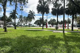 1750 N Bayshore Dr, Miami, FL 33132 - Photo 19
