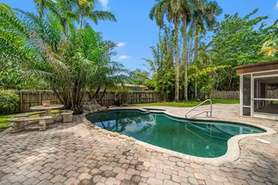 6200 Pine Ter, Plantation, FL 33317 - Photo 39