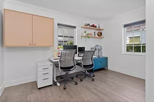 2451 SW 25th St, Miami, FL 33133 - Photo 33