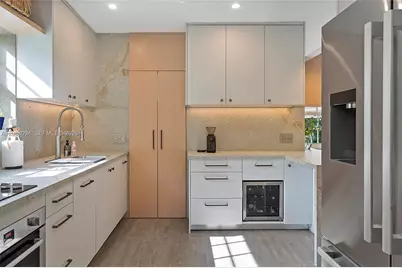 2451 SW 25th St, Miami, FL 33133 - Photo 25