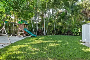 2451 SW 25th St, Miami, FL 33133 - Photo 47