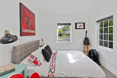 2451 SW 25th St, Miami, FL 33133 - Photo 31