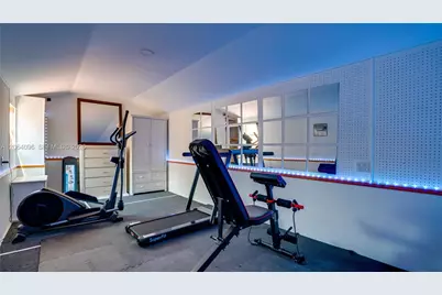 301 SW 69th Ave #301, Miami, FL 33144 - Photo 9