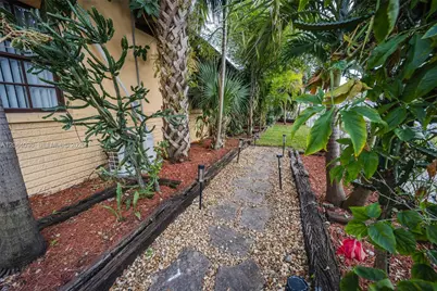 301 SW 69th Ave #301, Miami, FL 33144 - Photo 49