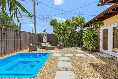 301 SW 69th Ave #301, Miami, FL 33144 - Photo 7