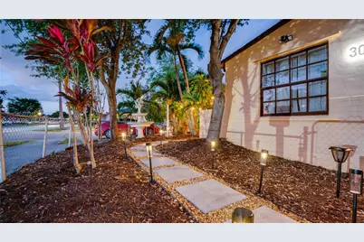 301 SW 69th Ave #301, Miami, FL 33144 - Photo 5