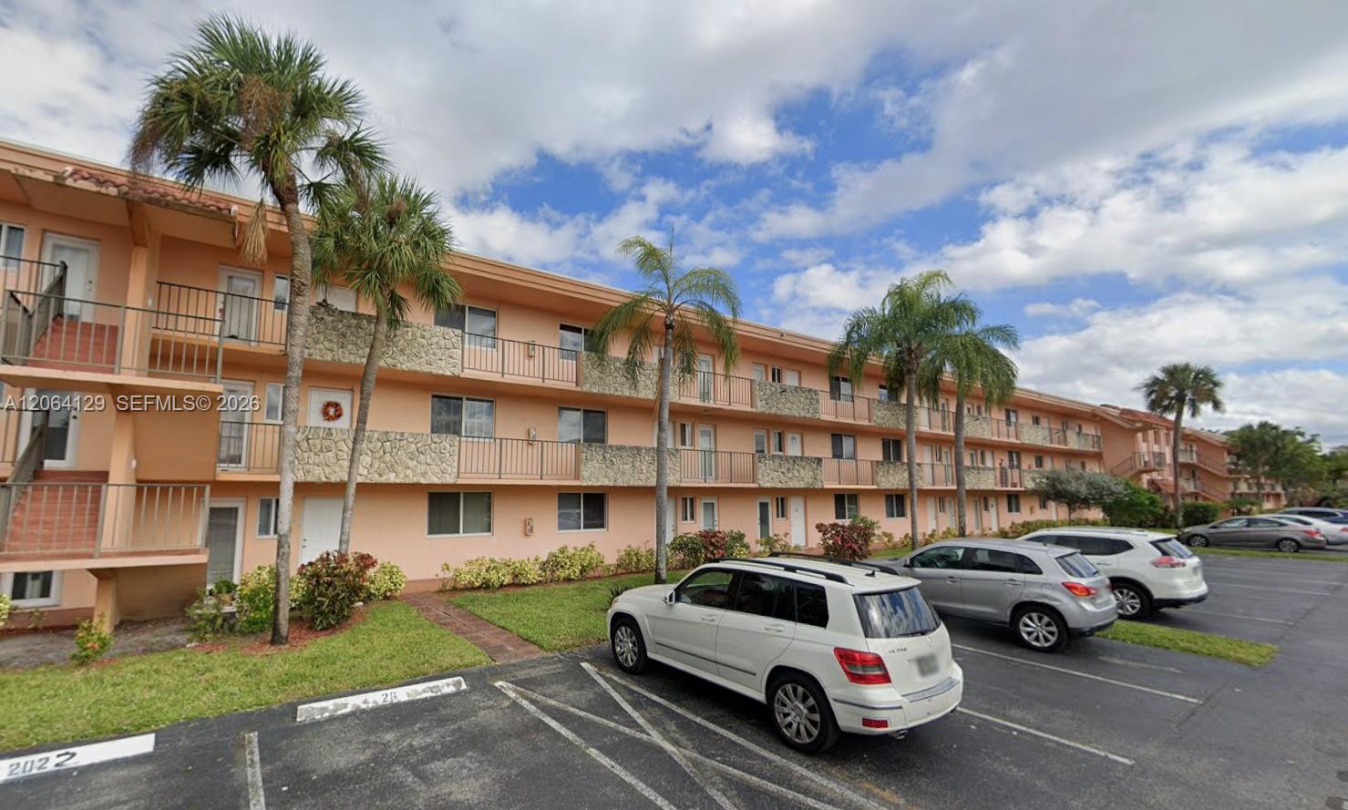 5950 Del Lago Cir #201 - 5950 Del Lago Cir #201, Sunrise, FL 33313 Luxury Property | Jose Angel Pina